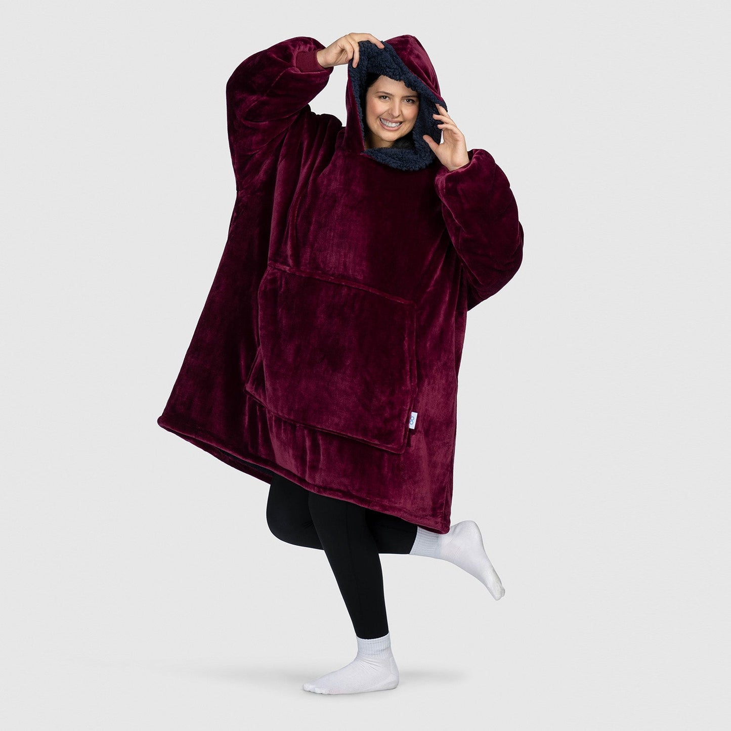 Oversized Wearable Blanket Hoodie – Wine | Sherpa Lined, Double-Layer, One Size, Machine Washable, Large Pocket