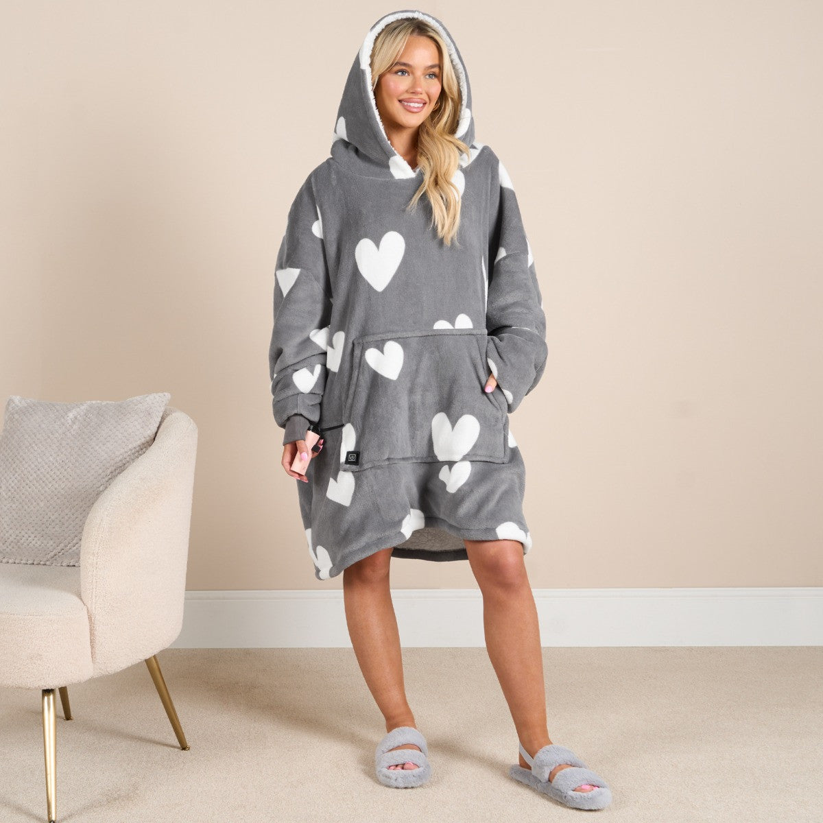 Electric Heated Hoodie Blanket – Adults Heart Print, Charcoal Sherpa, USB Heated Wearable Throw, One Size